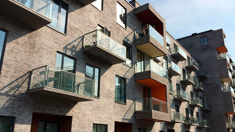 Verdens første CE-mærkede altanplader af højstyrkebeton er danske